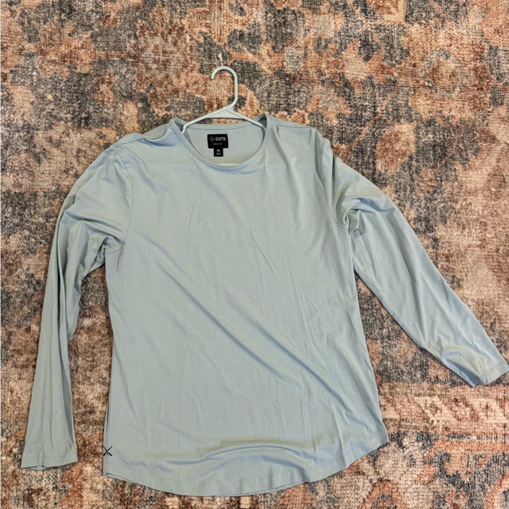 Cuts Men's Long Sleeve Shirt
